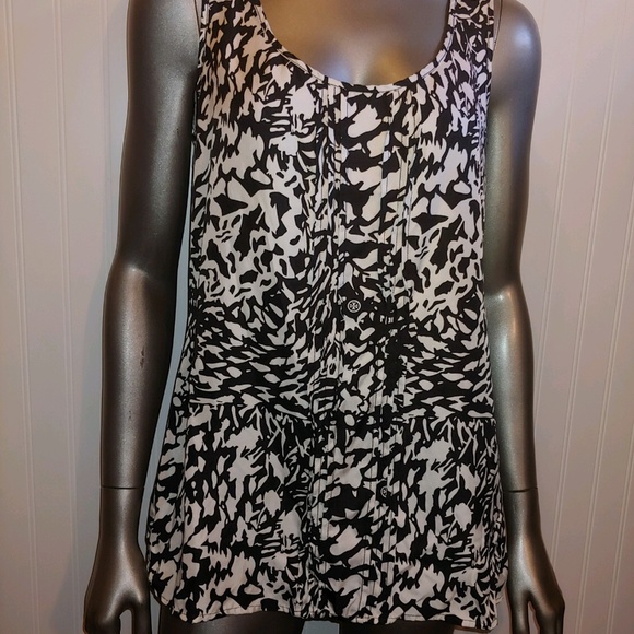 Tory Burch Tops - Tory Burch Silk B&W Sleeveless Blouse - 10 - B21